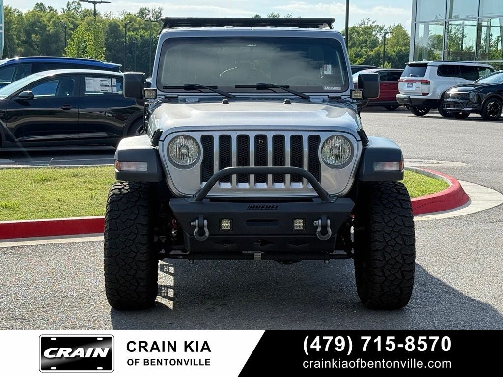 2018 Jeep Wrangler Unlimited Sport - 4WD / CLEAN CARFAX / LIFTED!