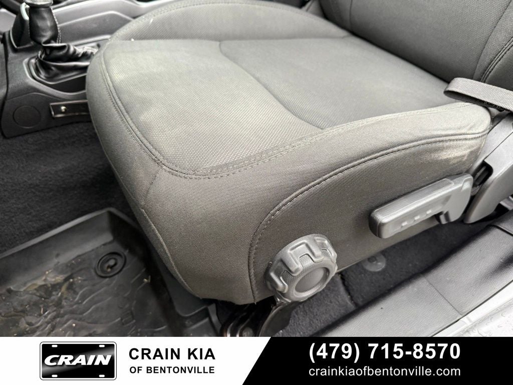 2019 Jeep Wrangler Unlimited Sahara - 4WD / SKY 1 TOUCH / CLEAN CARFAX