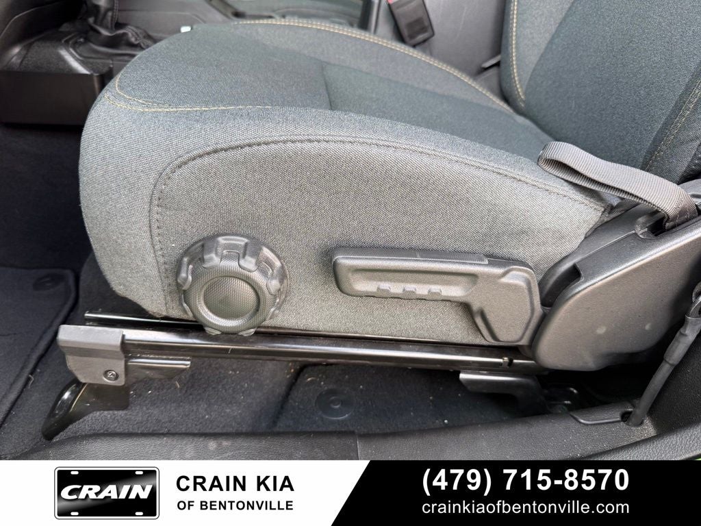 2025 Jeep Wrangler Sport - 4WD / CLEAN CARFAX / ONE OWNER