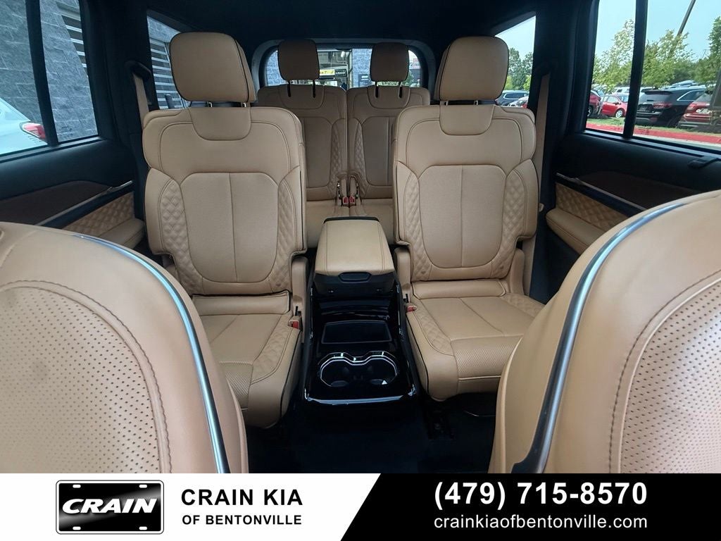 2025 Jeep Grand Cherokee L Summit - 4WD / PANORAMIC SUNROOF / CLEAN CARFAX