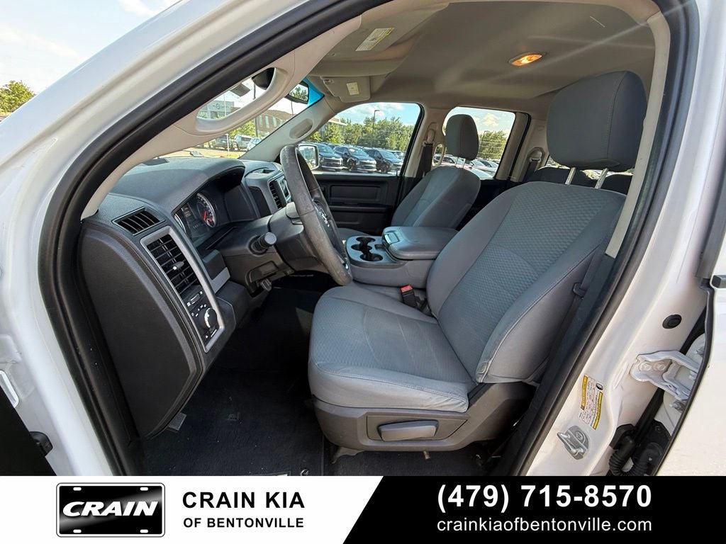 2020 RAM 1500 Classic Tradesman - CLEAN CARFAX / ONE OWNER