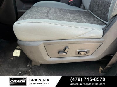 2019 RAM 1500 Classic Big Horn - 4WD / CLEAN CARFAX / LIFTED!