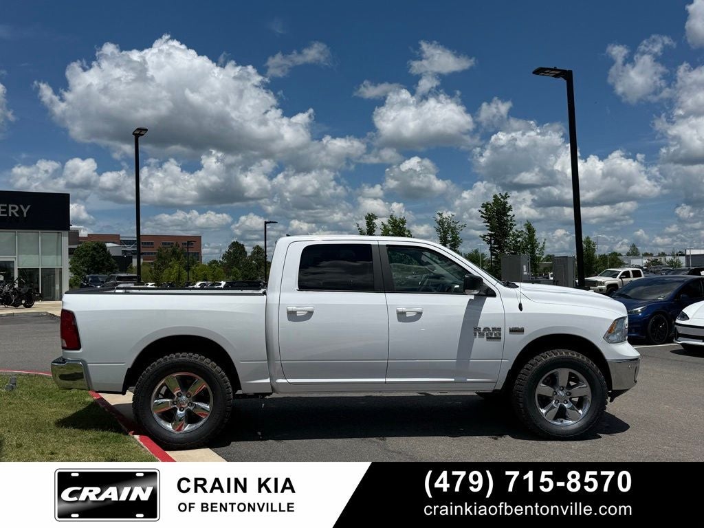 2019 RAM 1500 Classic Big Horn - 4WD / CLEAN CARFAX / LIFTED!