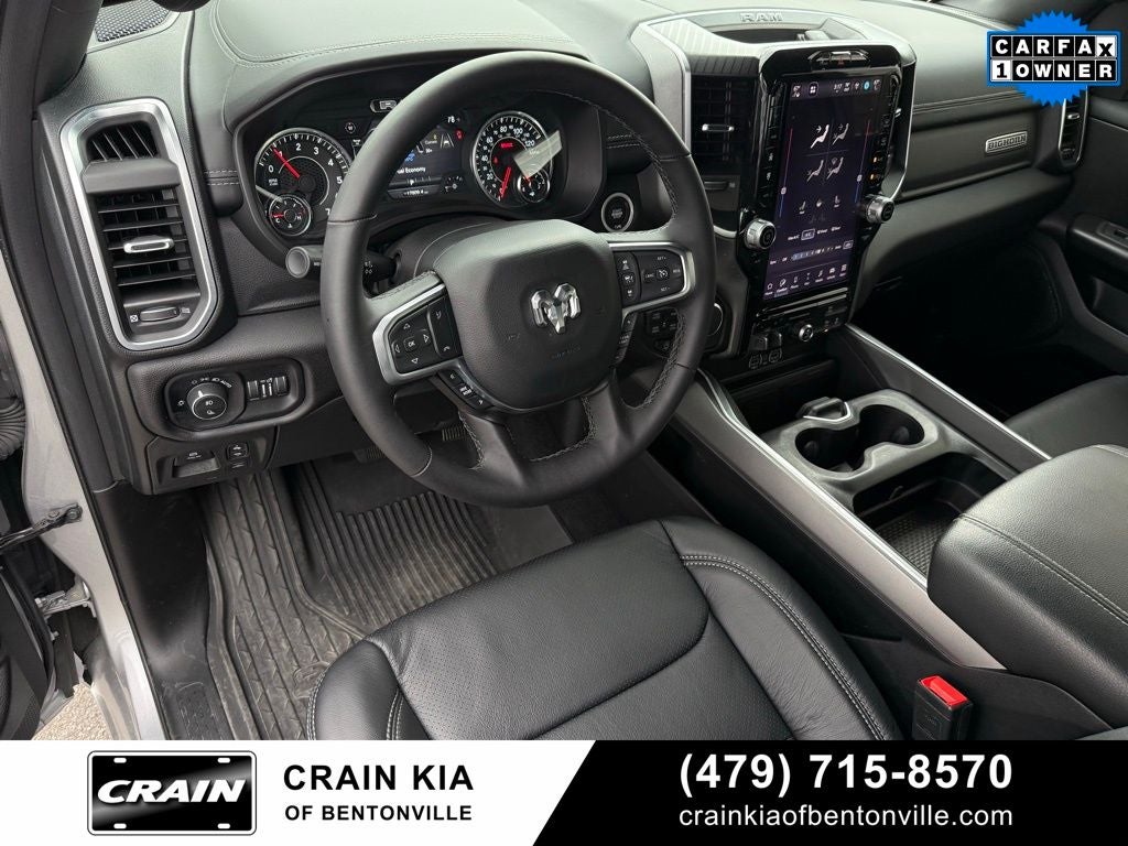 2025 RAM 1500 Big Horn/Lone Star - 4WD / PANORAMIC SUNROOF / ONE OWNER