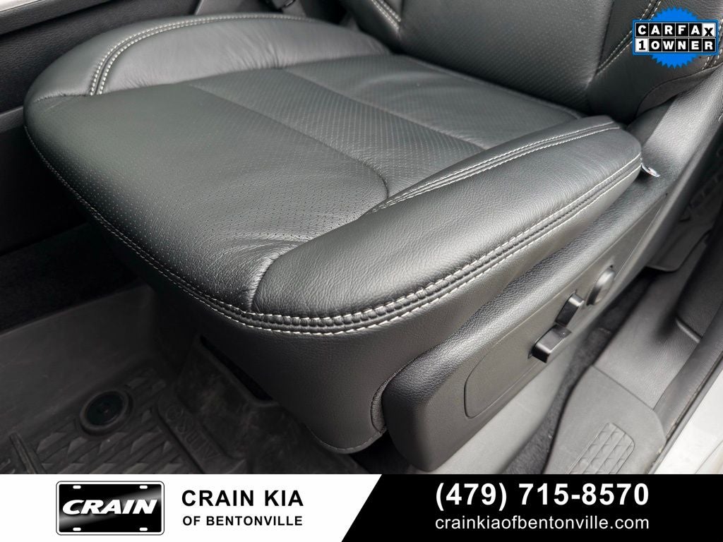 2025 RAM 1500 Big Horn/Lone Star - 4WD / PANORAMIC SUNROOF / ONE OWNER