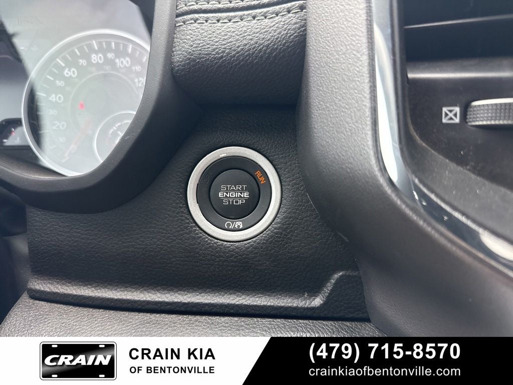 2025 RAM 1500 Laramie - 4WD / CLEAN CARFAX