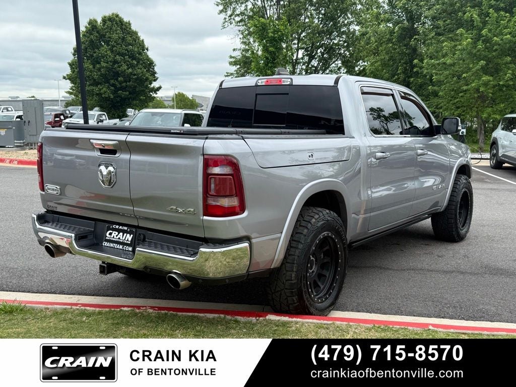2020 RAM 1500 Laramie Longhorn - 4WD / PANORAMIC SUNROOF / LIFTED!