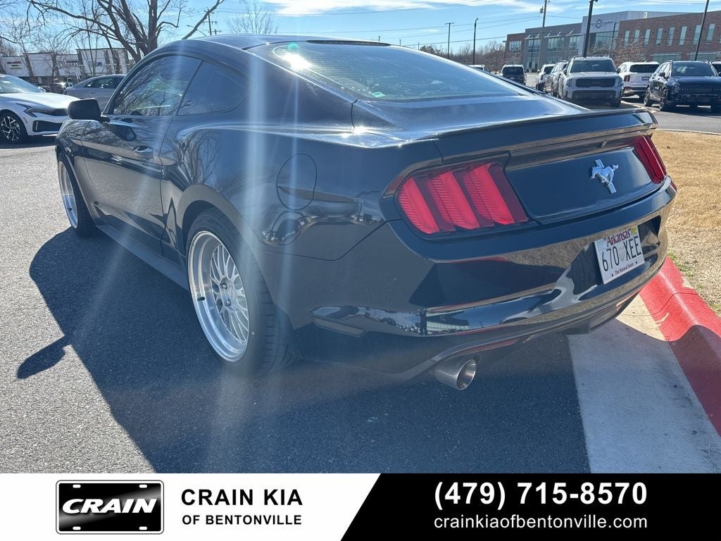 2016 Ford Mustang V6