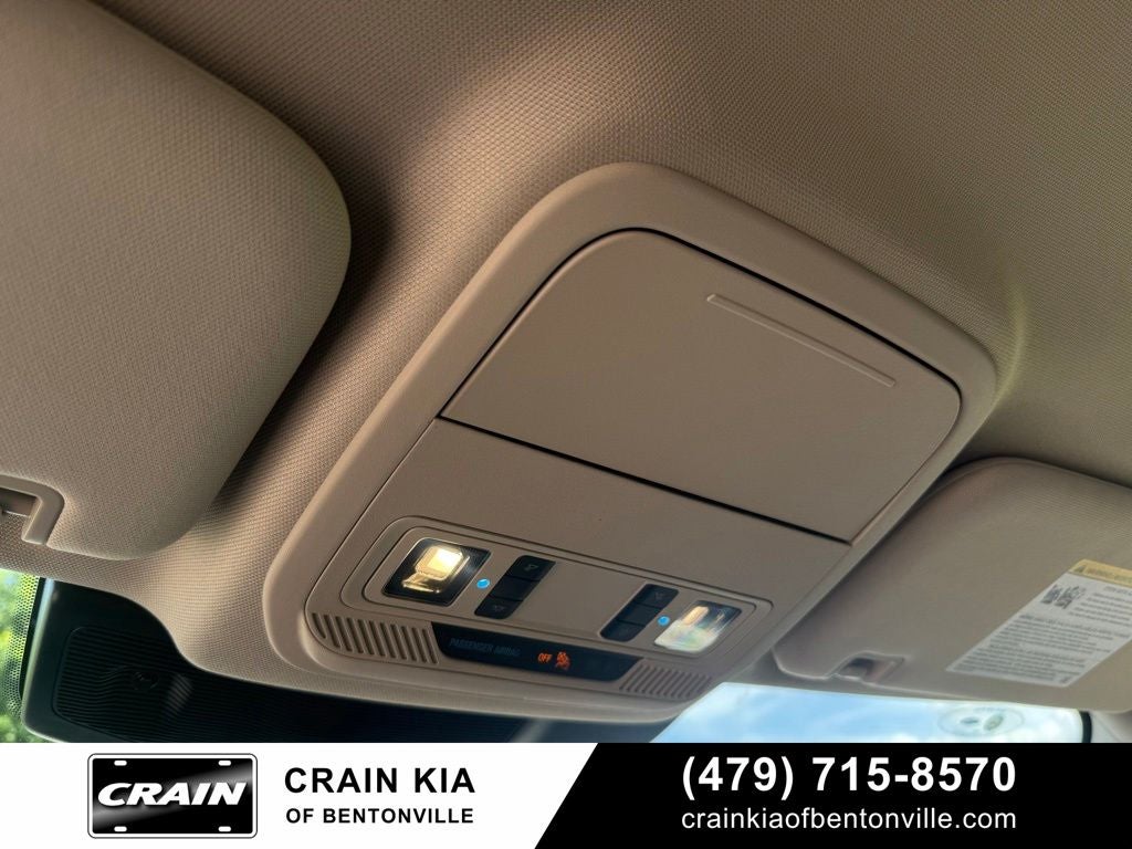 2023 Ford Explorer XLT - CLEAN CARFAX / ONE OWNER / 3RD ROW