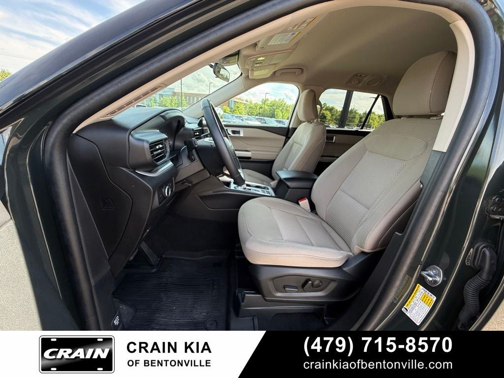 2023 Ford Explorer XLT - CLEAN CARFAX / ONE OWNER / 3RD ROW