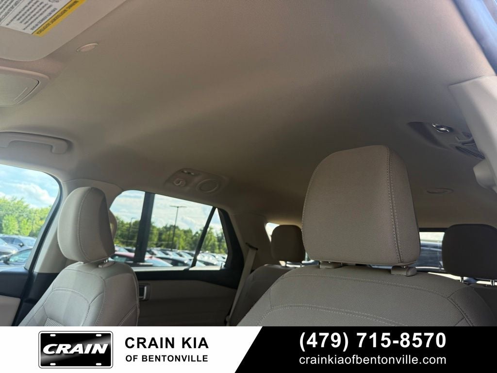 2023 Ford Explorer XLT - CLEAN CARFAX / ONE OWNER / 3RD ROW