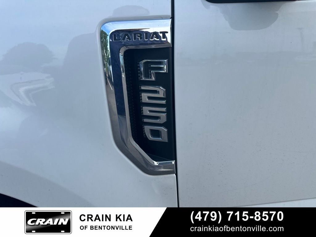 2022 Ford F-250SD Lariat - 4WD / CLEAN CARFAX / ONE OWNER