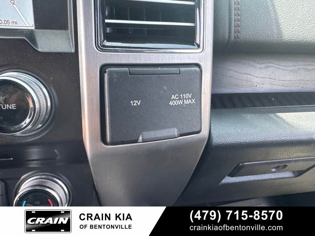 2018 Ford F-150 Platinum - 4WD / PANORAMIC SUNROOF