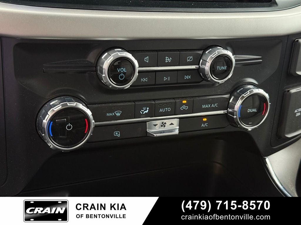 2022 Ford F-150 Lightning Pro - AWD / CLEAN CARFAX / ONE OWNER
