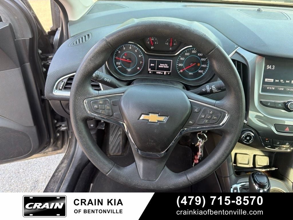 2017 Chevrolet Cruze LT - CLEAN CARFAX