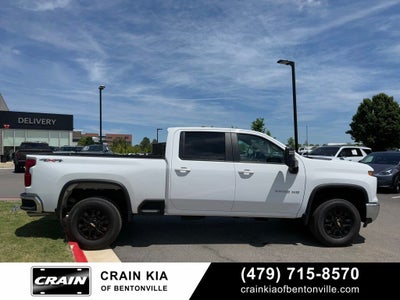 2025 Chevrolet Silverado 2500HD LT - 4WD / CLEAN CARFAX / ONE OWNER