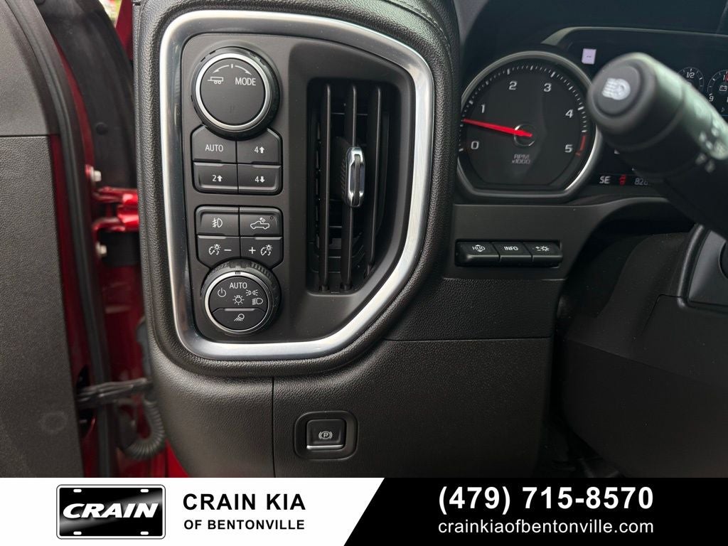 2022 Chevrolet Silverado 3500HD High Country - 4WD / ONE OWNER / SUNROOF