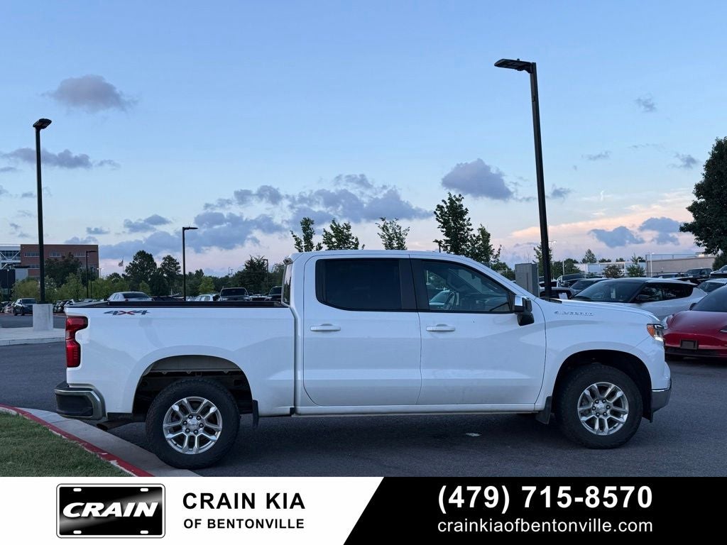 2023 Chevrolet Silverado 1500 LT - 4WD / CLEAN CARFAX / ONE OWNER
