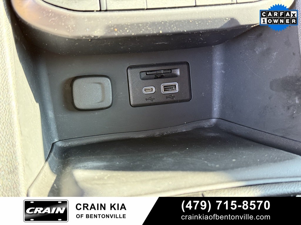 2023 GMC Acadia AT4 - AWD / CLEAN CARFAX / ONE OWNER