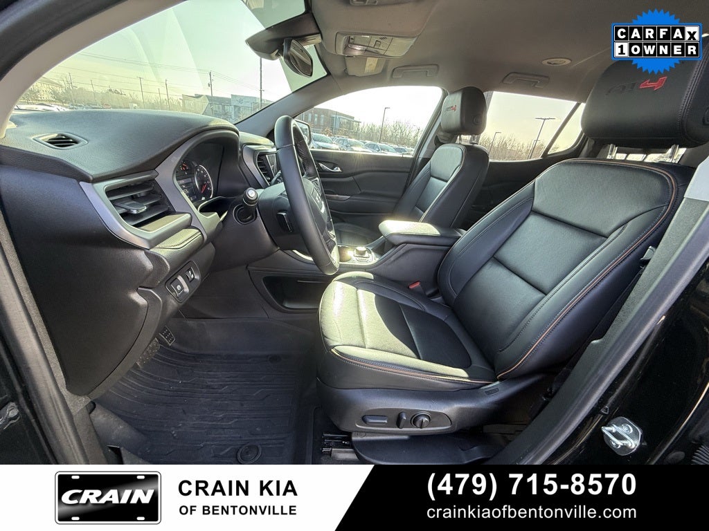 2023 GMC Acadia AT4 - AWD / CLEAN CARFAX / ONE OWNER