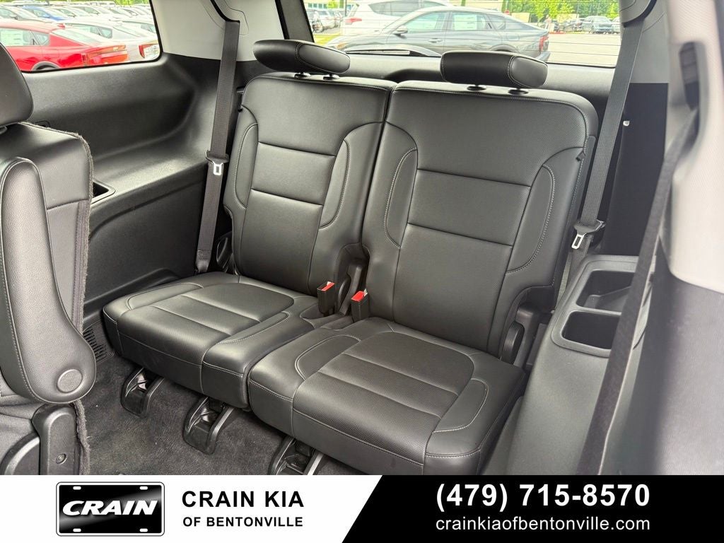 2023 GMC Acadia SLT - CLEAN CARFAX / ONE OWNER