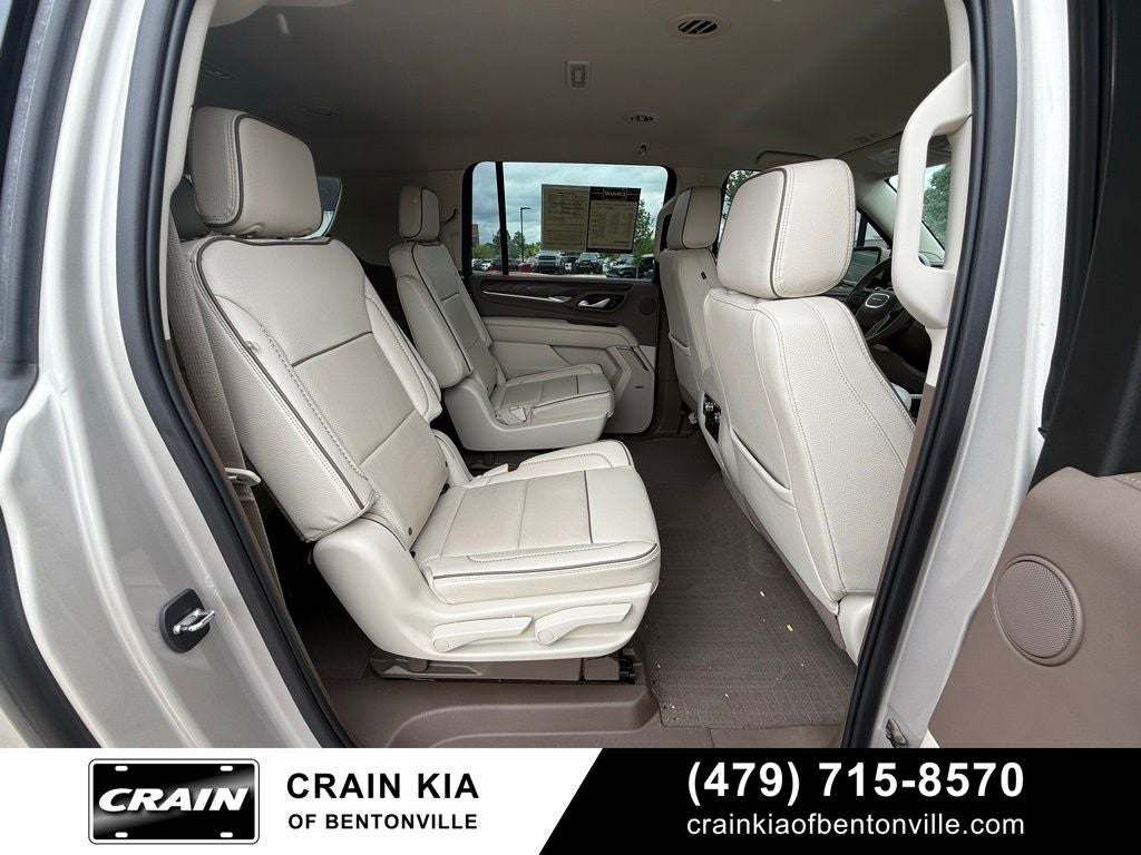 2022 GMC Yukon XL Denali - 4WD / CLEAN CARFAX / ONE OWNER