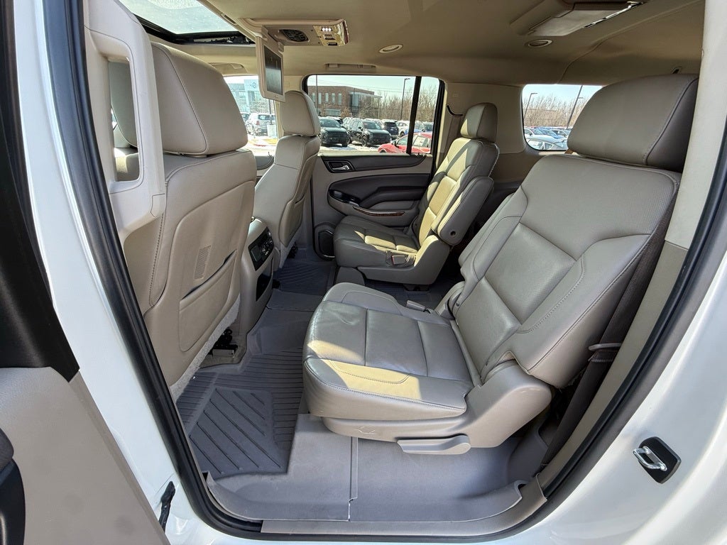 2015 Chevrolet Suburban LTZ - 4WD / SUNROOF / DVD / CLEAN CARFAX