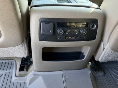 2015 Chevrolet Suburban LTZ - 4WD / SUNROOF / DVD / CLEAN CARFAX