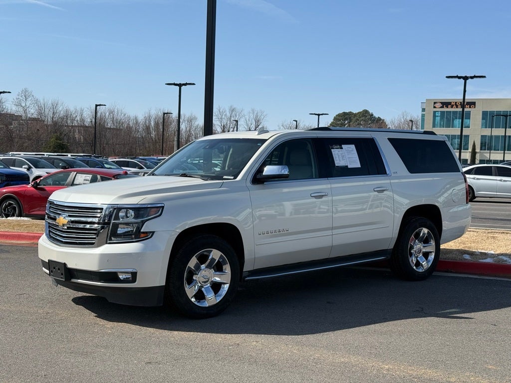 2015 Chevrolet Suburban LTZ - 4WD / SUNROOF / DVD / CLEAN CARFAX