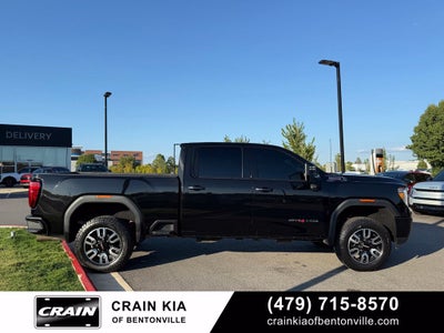 2022 GMC Sierra 2500HD AT4 - 4WD / CLEAN CARFAX