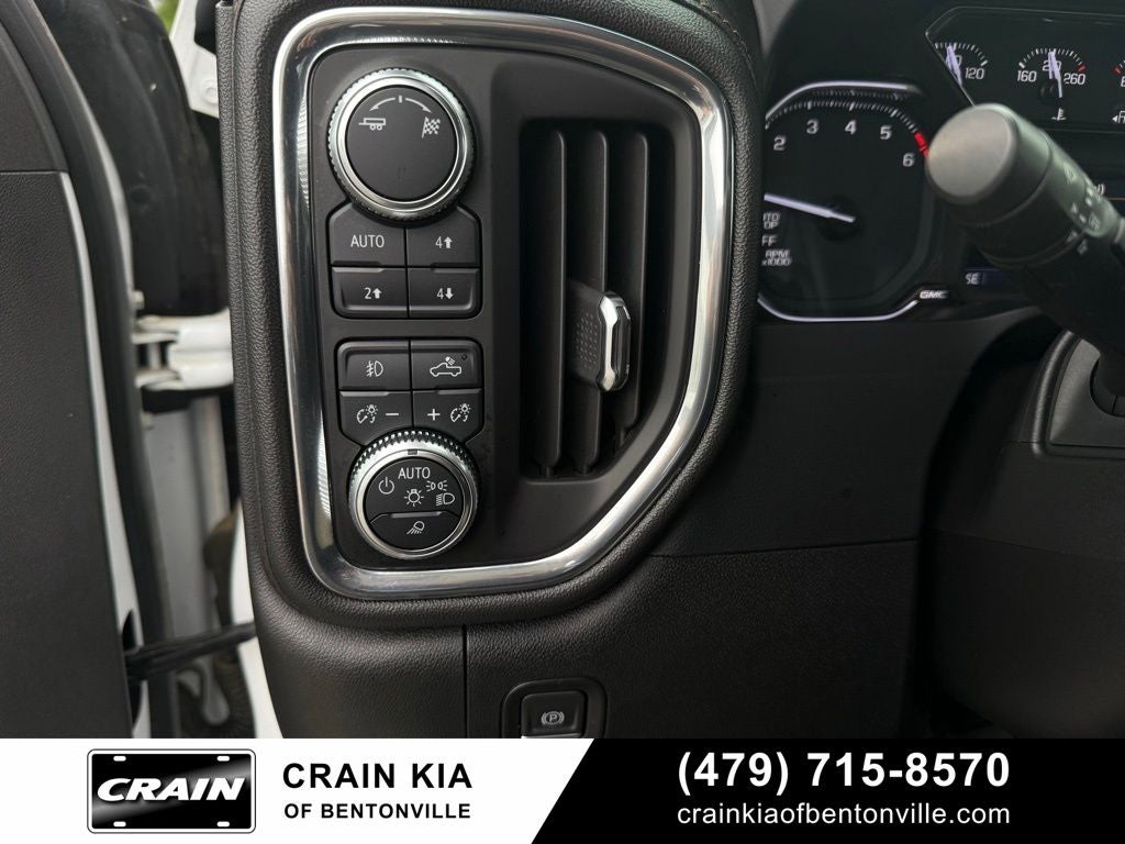 2019 GMC Sierra 1500 AT4 - 4WD / AT4 PREMIUM / CLEAN CARFAX