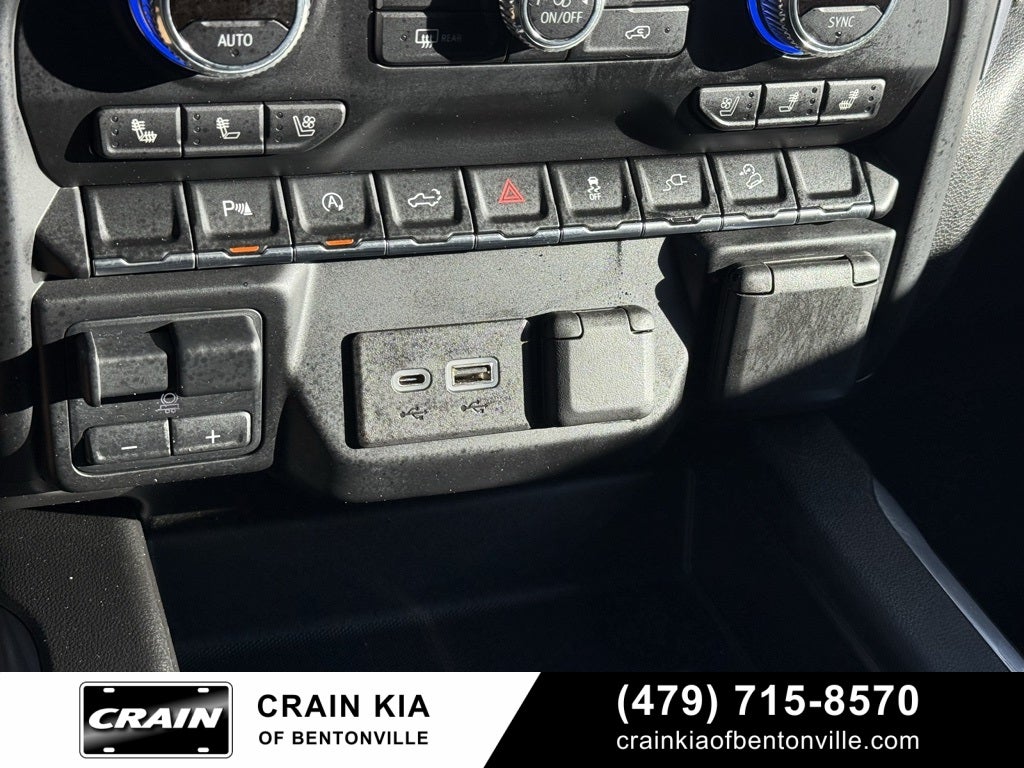 2020 GMC Sierra 1500 SLT - 4WD / CLEAN CARFAX