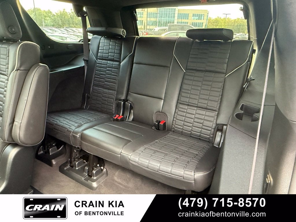 2023 Cadillac Escalade Premium Luxury Platinum - AWD / SUNROOF / CARFAX ONE OWNER