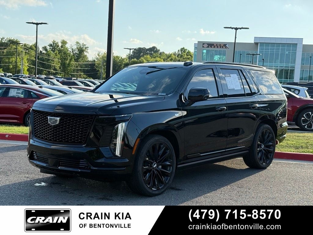 2026 Cadillac Escalade Platinum Sport - 4WD / PANORAMIC SUNROOF / CLEAN CARFAX