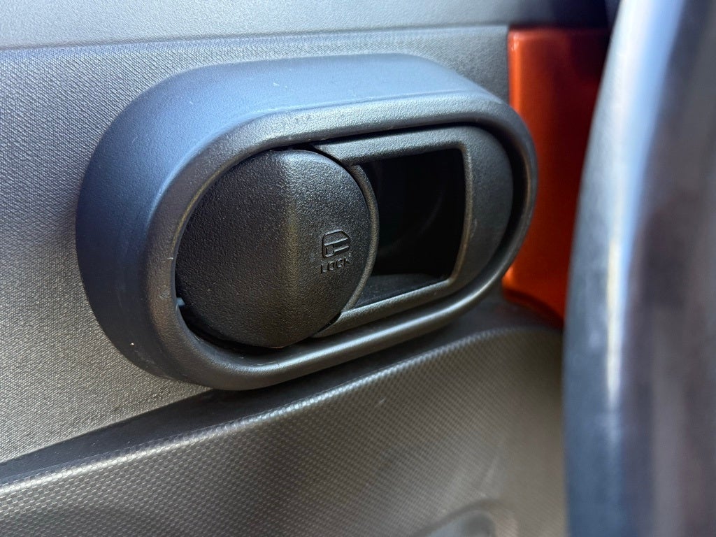 2010 Jeep Wrangler Sport - 4WD / CLEAN CARFAX