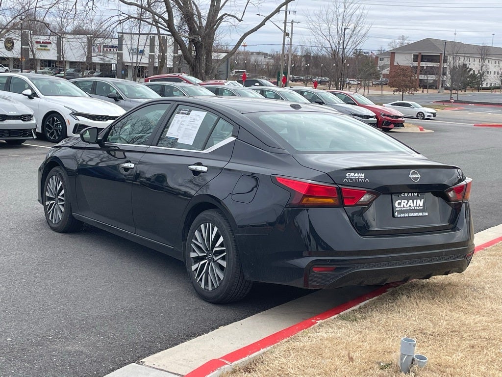 2024 Nissan Altima 2.5 SV - CLEAN CARFAX / ONE OWNER