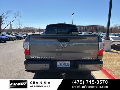 2019 Nissan Titan XD SV - 4WD / CLEAN CARFAX / ONE OWNER