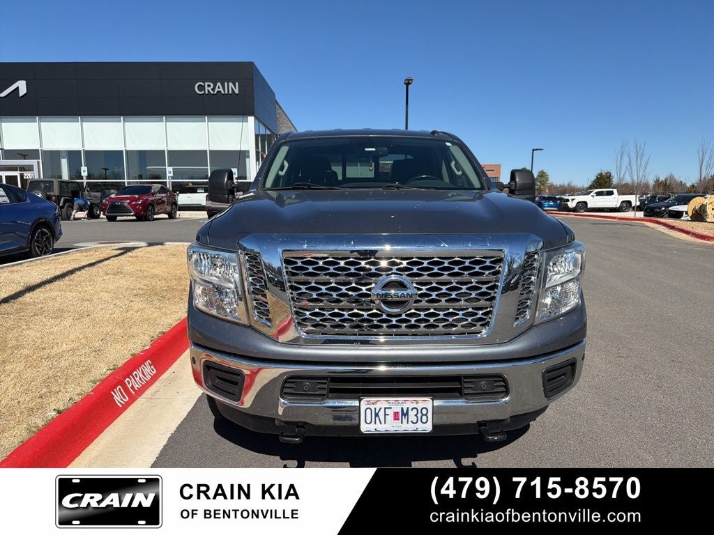 2019 Nissan Titan XD SV - 4WD / CLEAN CARFAX / ONE OWNER