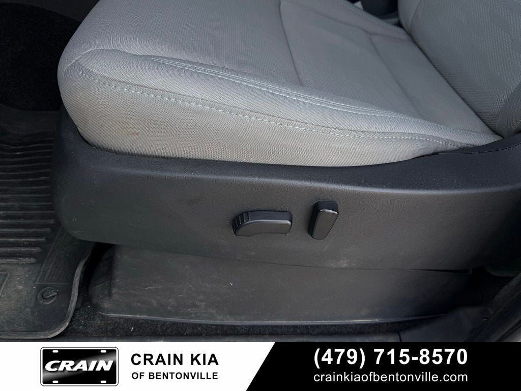 2022 Nissan Frontier SV - CLEAN CARFAX HISTORY