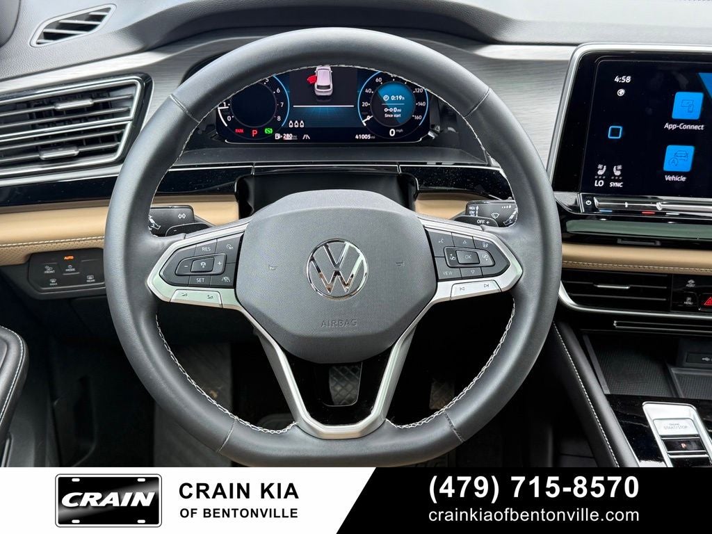 2024 Volkswagen Atlas Cross Sport 2.0T SE w/Technology - AWD / PANORAMIC SUNROOF / ONE OWNER