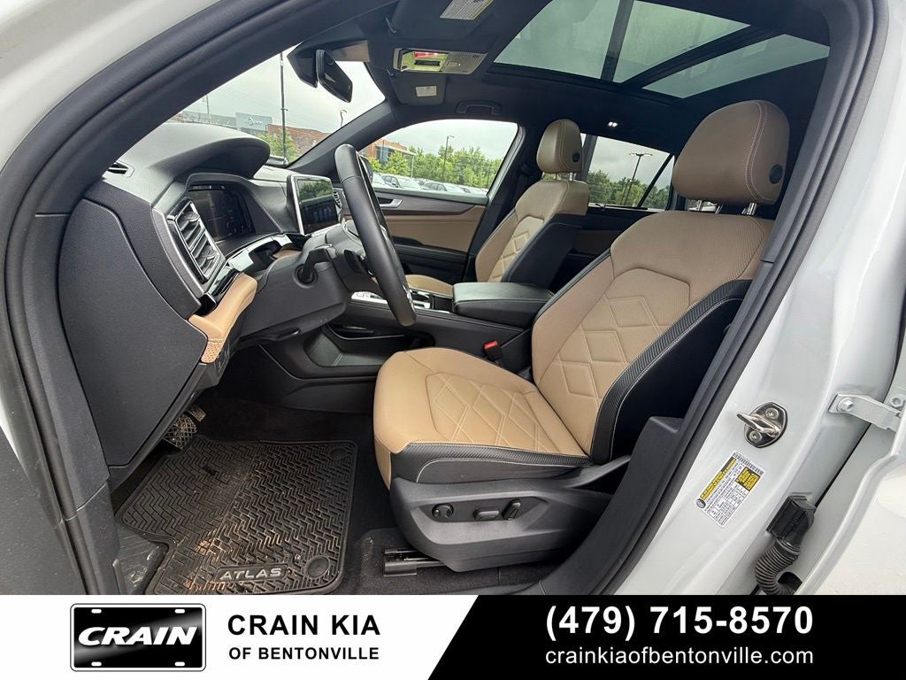 2024 Volkswagen Atlas Cross Sport 2.0T SE w/Technology - AWD / PANORAMIC SUNROOF / ONE OWNER