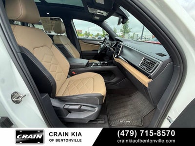 2024 Volkswagen Atlas Cross Sport 2.0T SE w/Technology - AWD / PANORAMIC SUNROOF / ONE OWNER