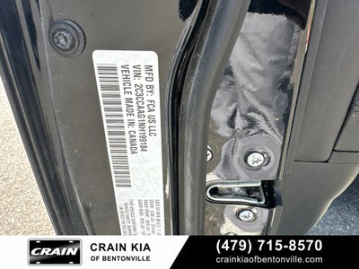 2022 Chrysler 300 Touring - CLEAN CARFAX / ONE OWNER