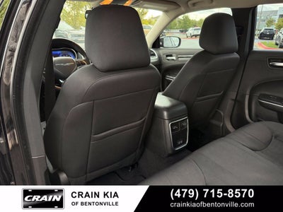 2022 Chrysler 300 Touring - CLEAN CARFAX / ONE OWNER