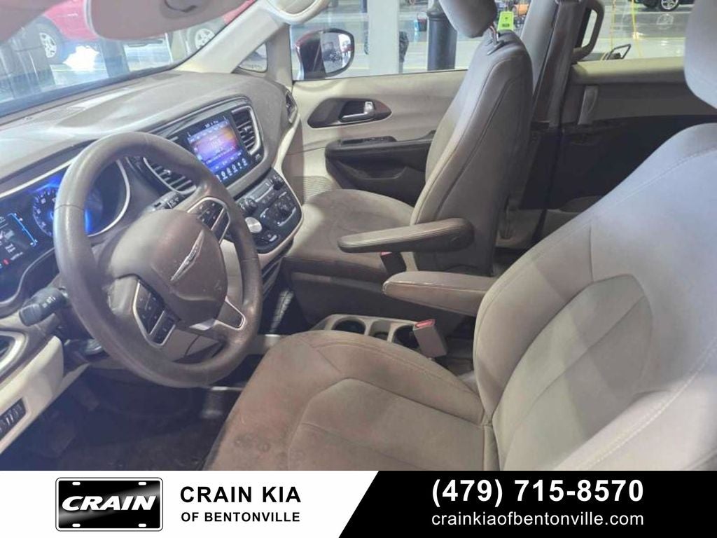 2017 Chrysler Pacifica Touring - WHOLESALE / AS-IS