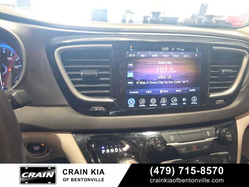 2017 Chrysler Pacifica Touring - WHOLESALE / AS-IS