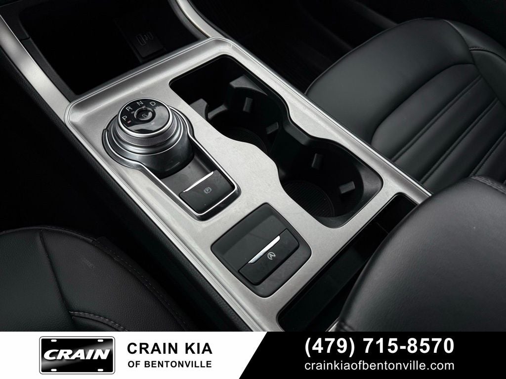 2024 Ford Edge SEL - AWD / PANORAMIC SUNROOF / ONE OWNER