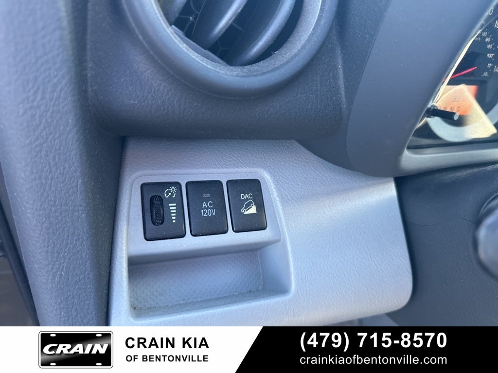 2010 Toyota RAV4 Limited - 4WD / V6 / SUNROOF / CLEAN CARFAX