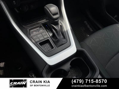 2021 Toyota RAV4 XLE - AWD / CLEAN CARFAX / ONE OWNER