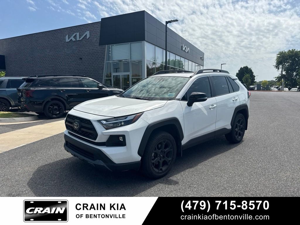 2023 Toyota RAV4 TRD Off Road - AWD / SUNROOF / CLEAN CARFAX
